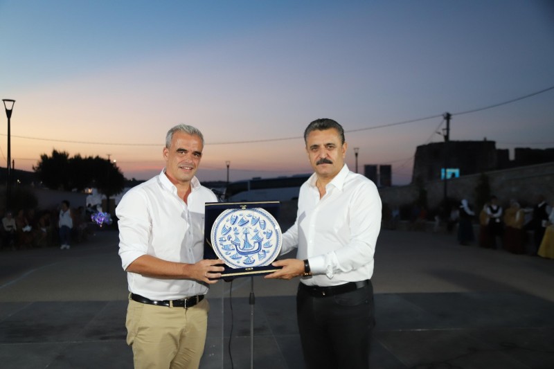 Ege’nin İki Yakası Barış İçin Aynı Sahnedeydi